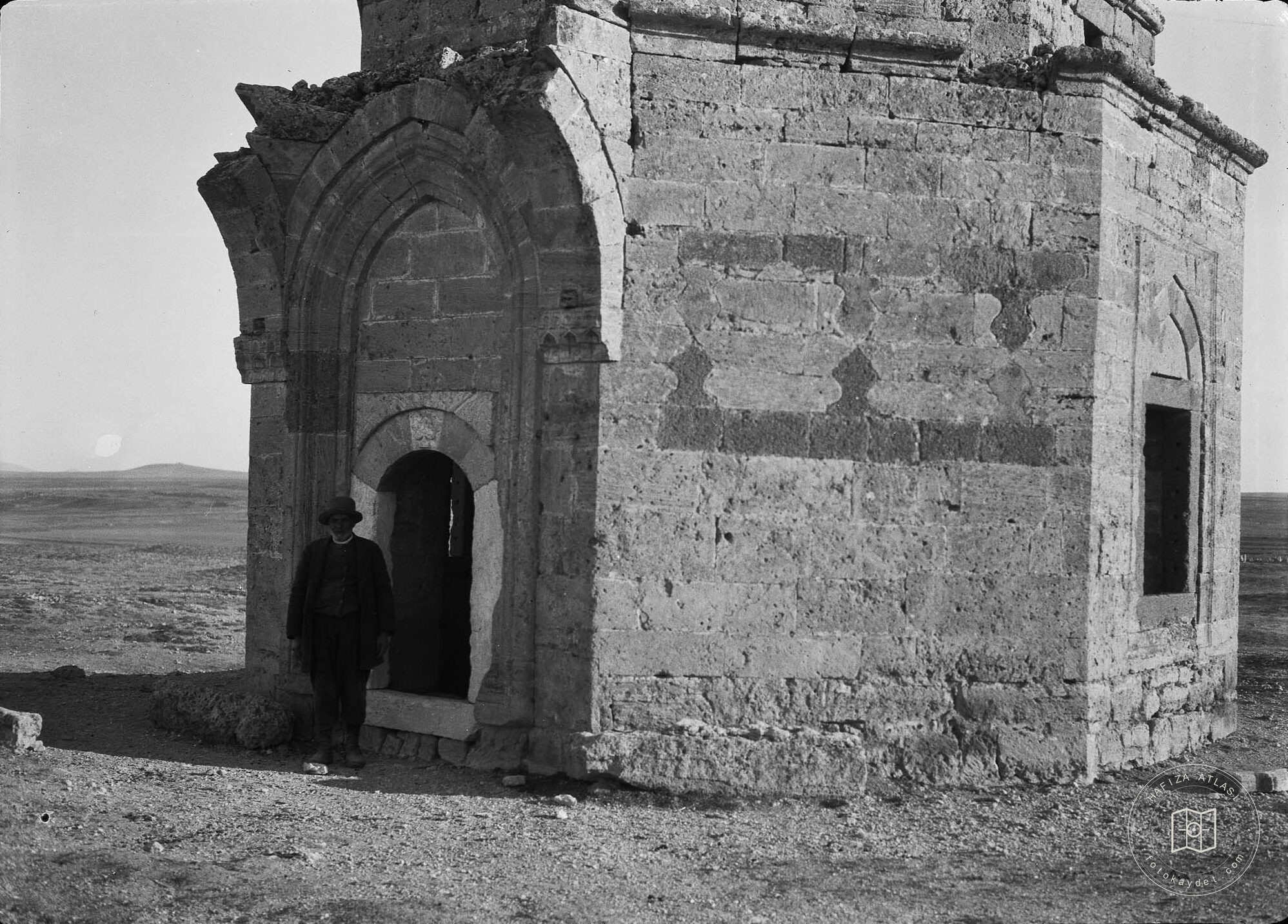 Girls Tomb