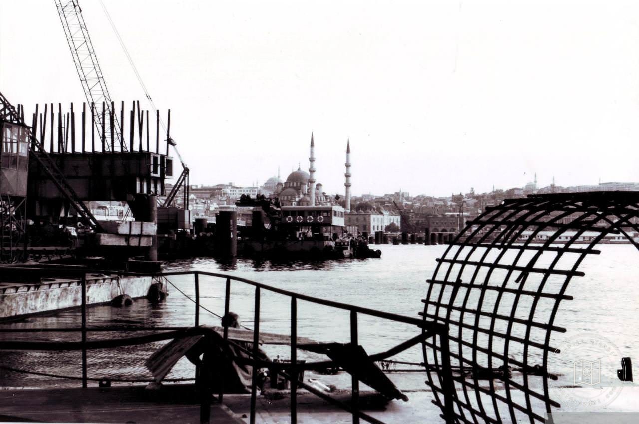 New Galata Bridge Builds