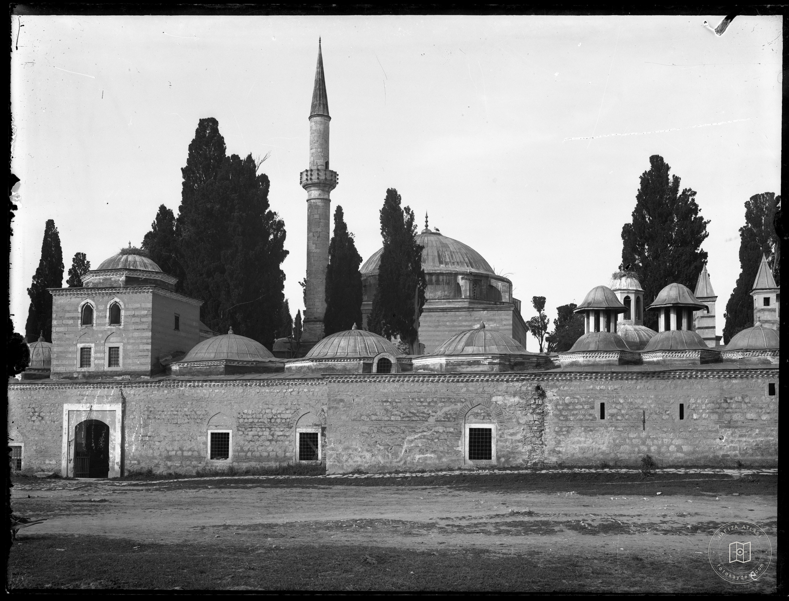 Çoban Mustafa Paşa Camii, İmareti ve Kütüphanesi