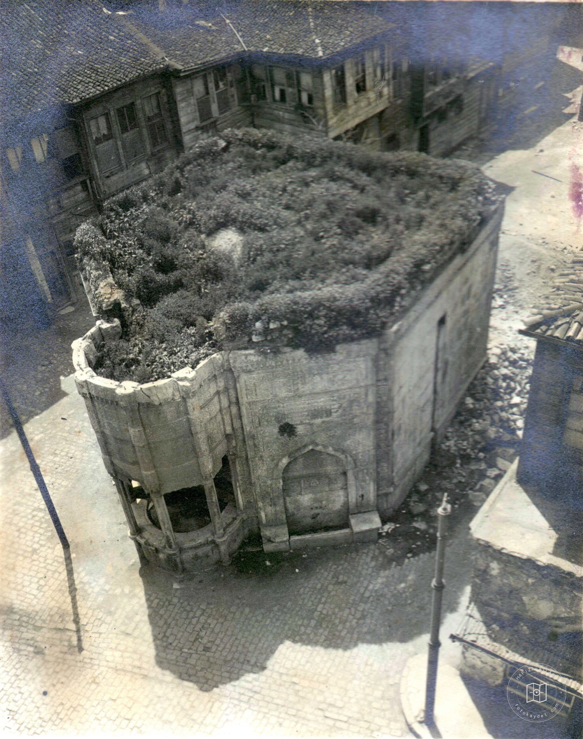 Saliha Sultan Çeşmesi ve Sebili