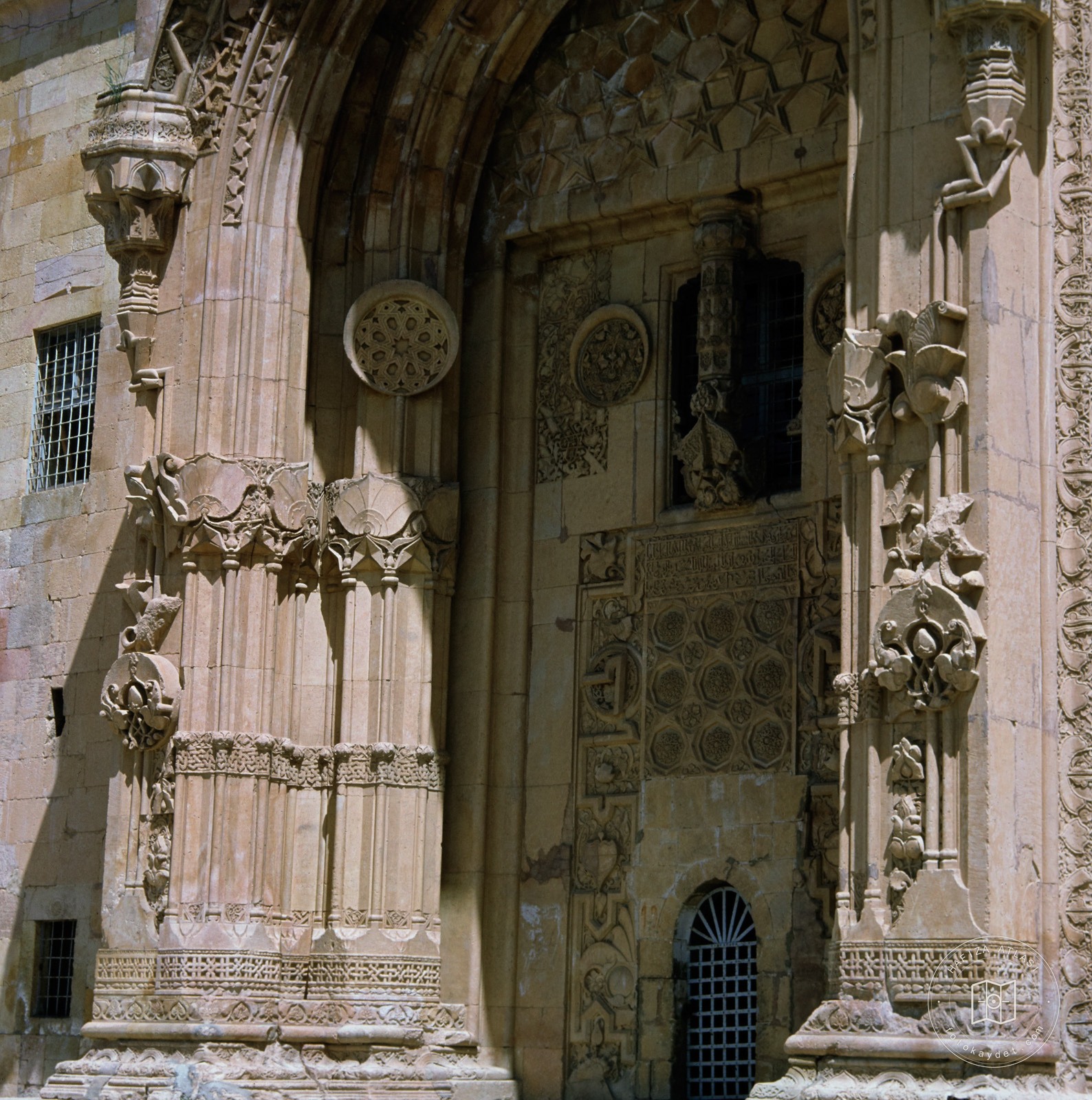Divriği Ulu Mosque Darüşshifa Crown Gate