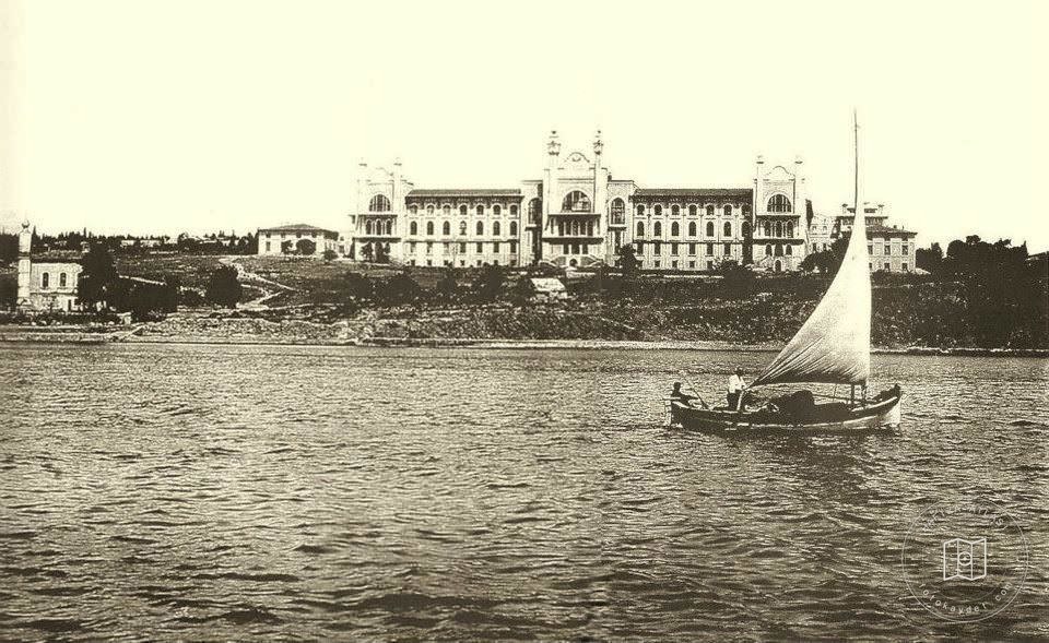 Haydarpaşa Lisesi ve Kavak İskelesi Camii