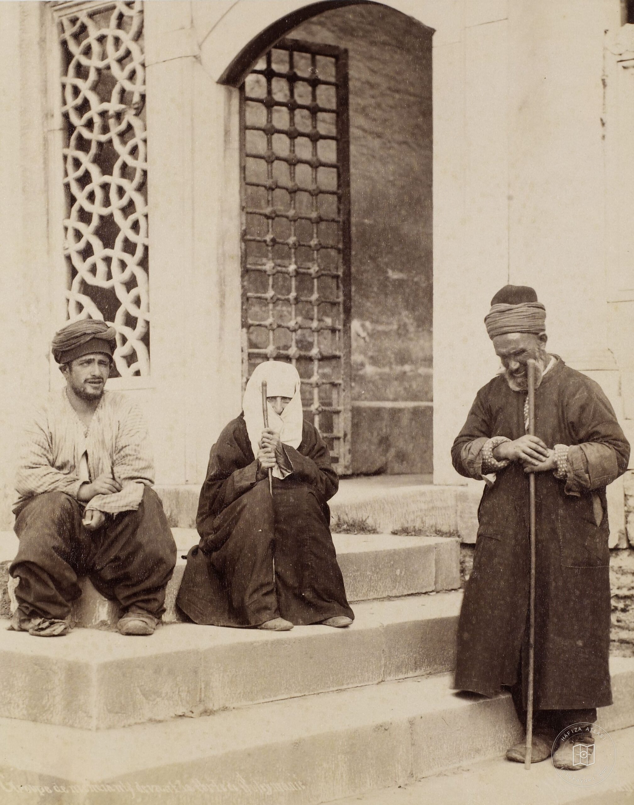 A Group Dilenci at the forefront of Süleymaniye
