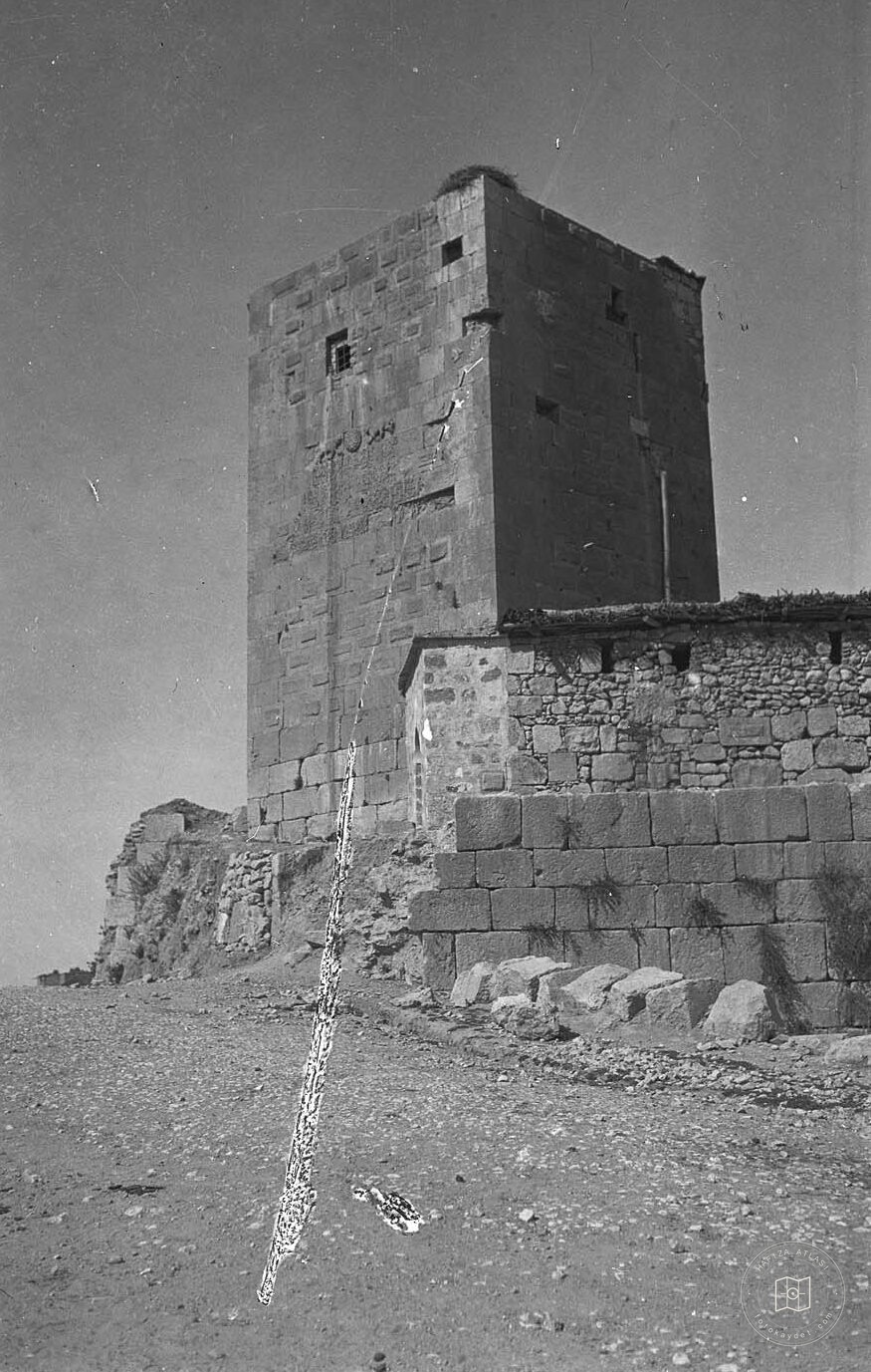 Silvan Castle Lioned Bushing
