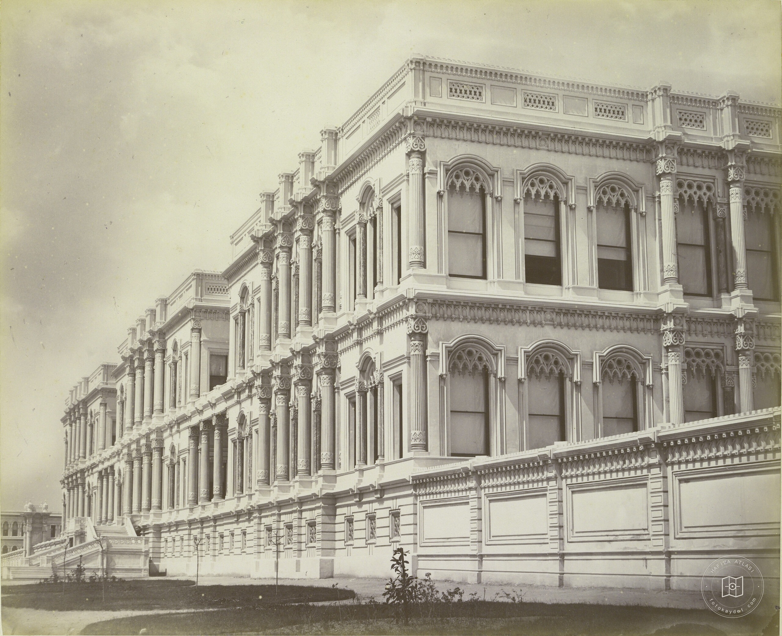 Çırağan Palace Sea Wall