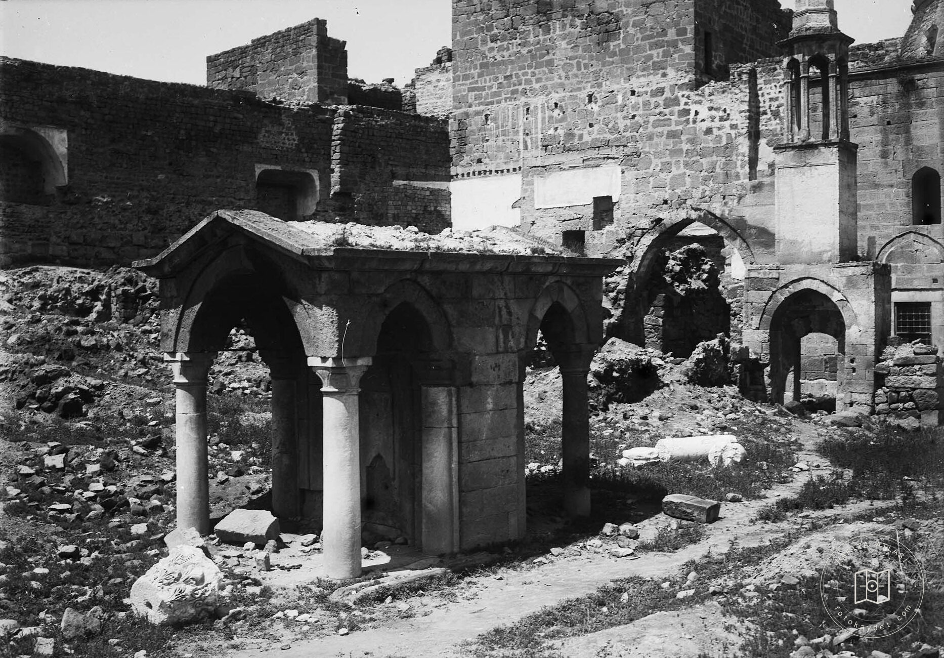Kayseri Castle Mosque Minaret and Fountain