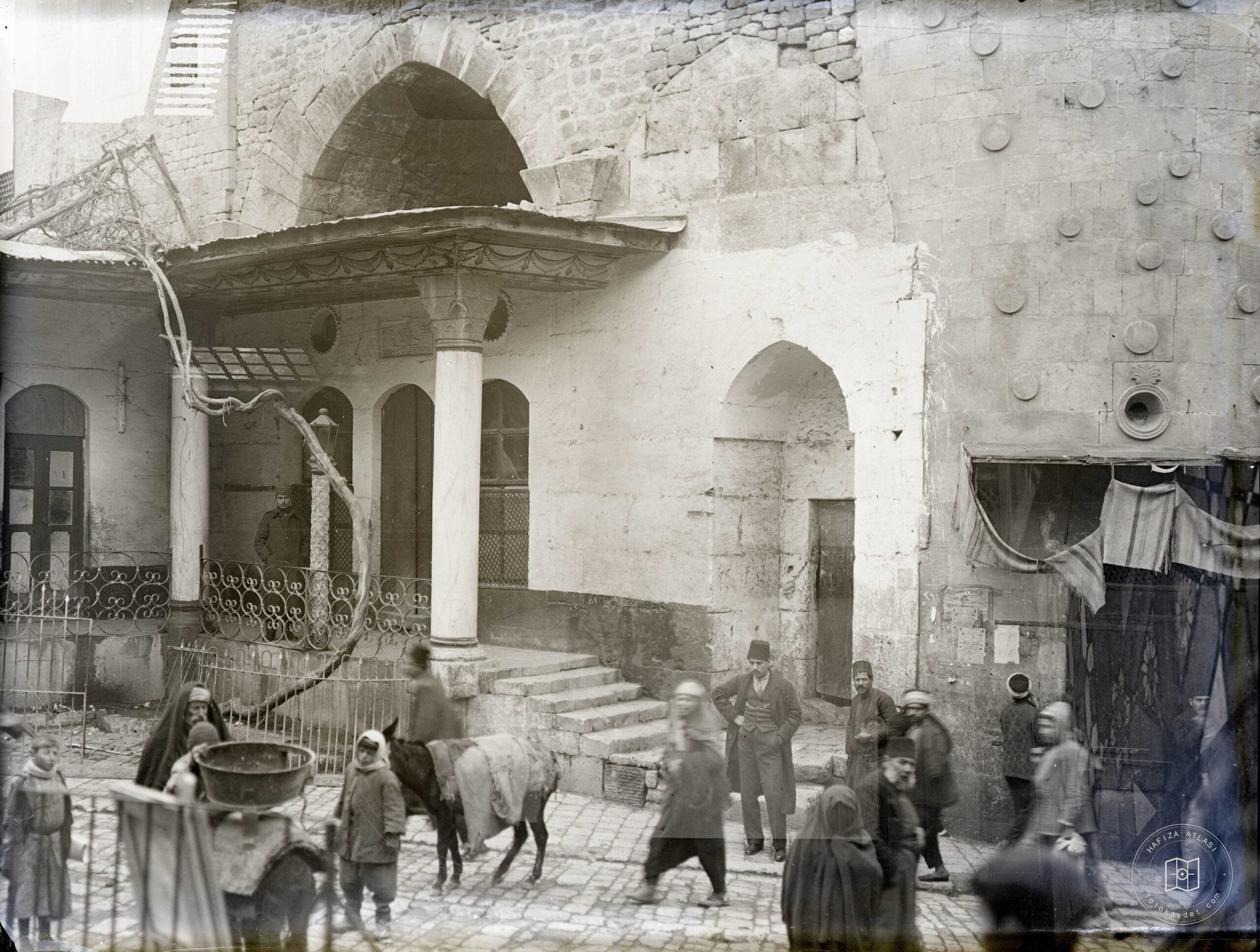 Birecik’te Sokakta İnsanlar