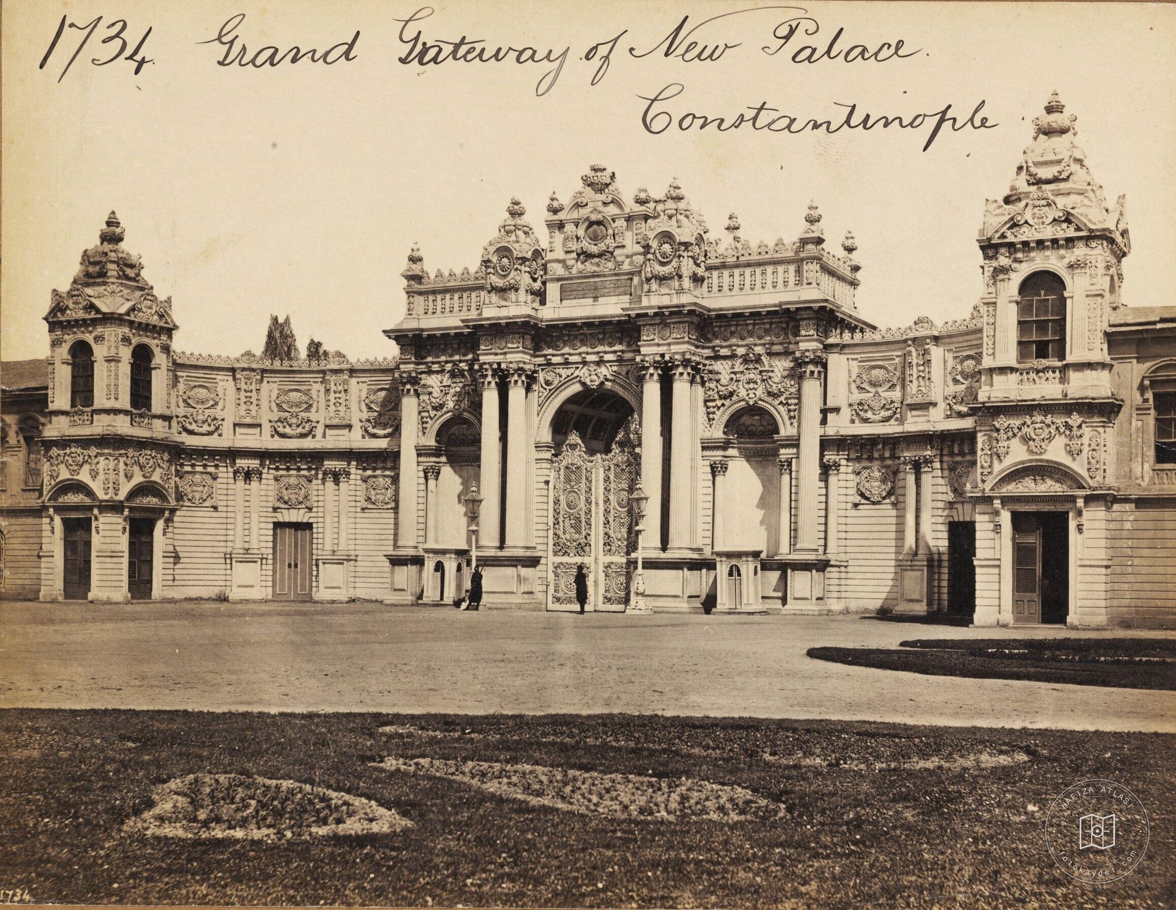 Dolmabahçe Palace Saltanate Gate