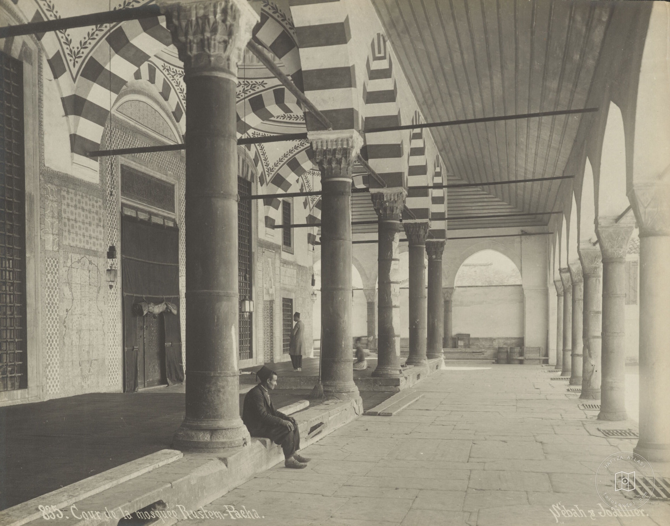 Rüstem Pasha Mosque Last Cemaat Place