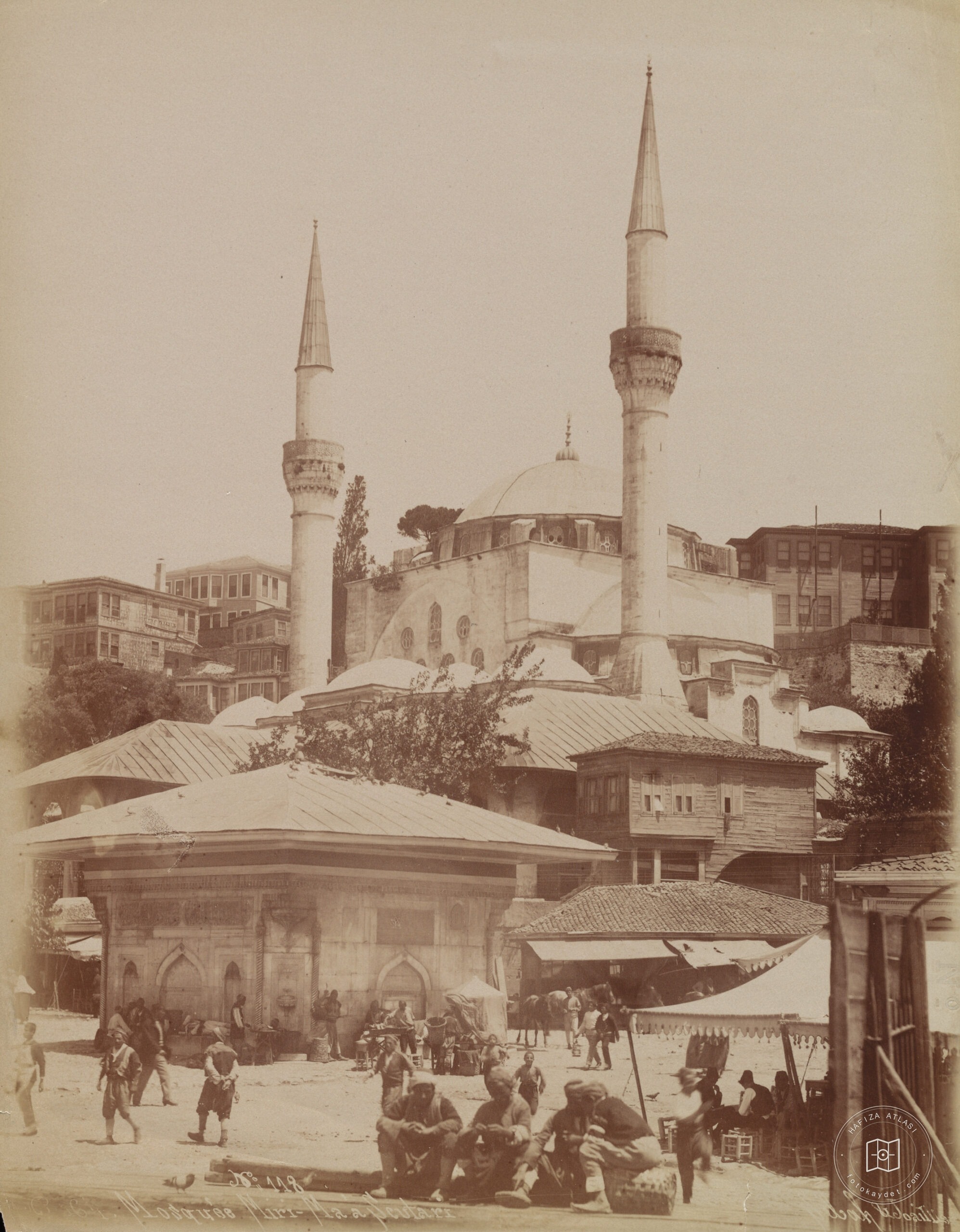 Mihrimah Sultan Mosque and Üsküdar Square Fountain