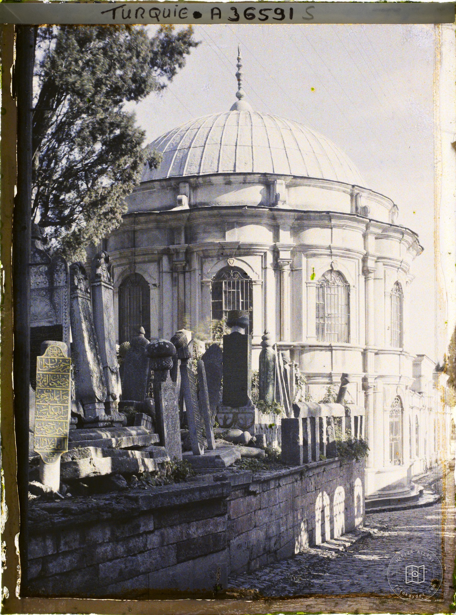 Valide Tomb
