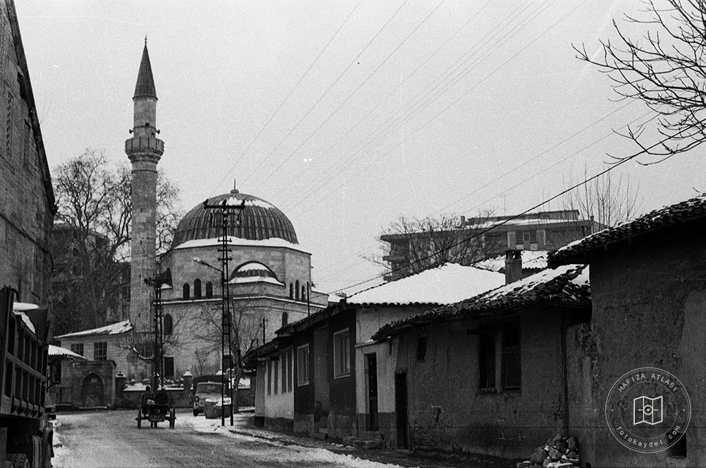Ayşekadın Mosque South Appearance