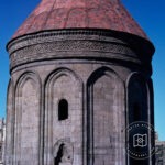 Double Minareli Medrese Kümbeti