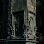 Double Minare Medresesi Clothing Detail