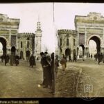 Seraskerat Gate, Beyazıt Tower and People