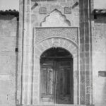 Hacıbeyler Camii Giriş Kapısı