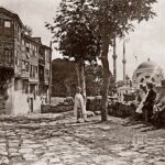 Children at Kabataş Settop