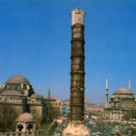 Çemberlitaş ve Nuruosmaniye Camii
