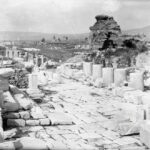 Efes Celsus Kütüphanesi’ne Giden Yol