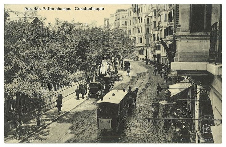 İstanbul — Meşrutiyet Caddesi
