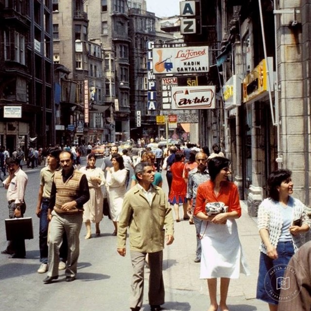 İstiklal Avenue, 1982