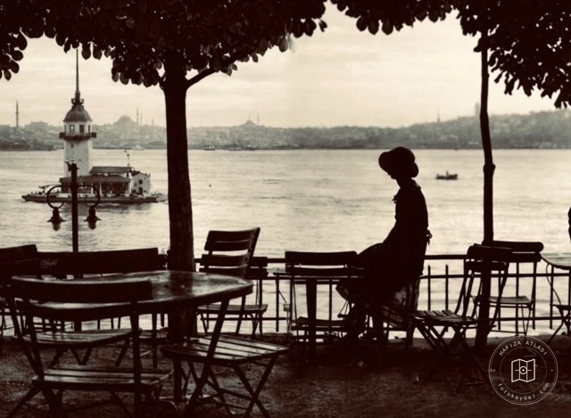 Salacak beach entertainment venue, Üsküdar, 1940s