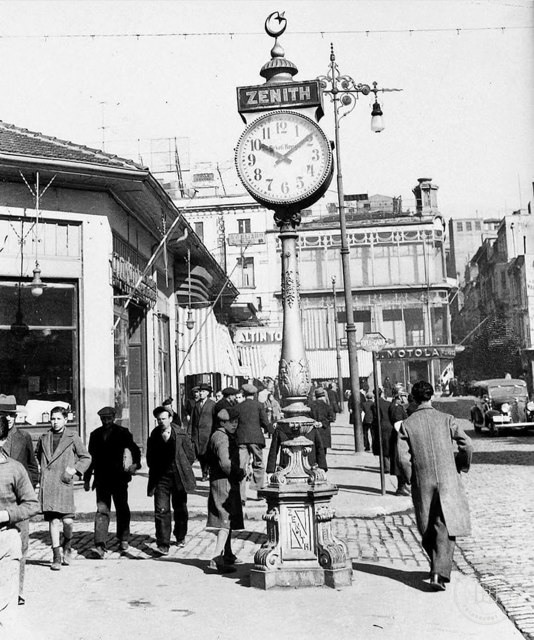 Karaköy Meydanı, 1950