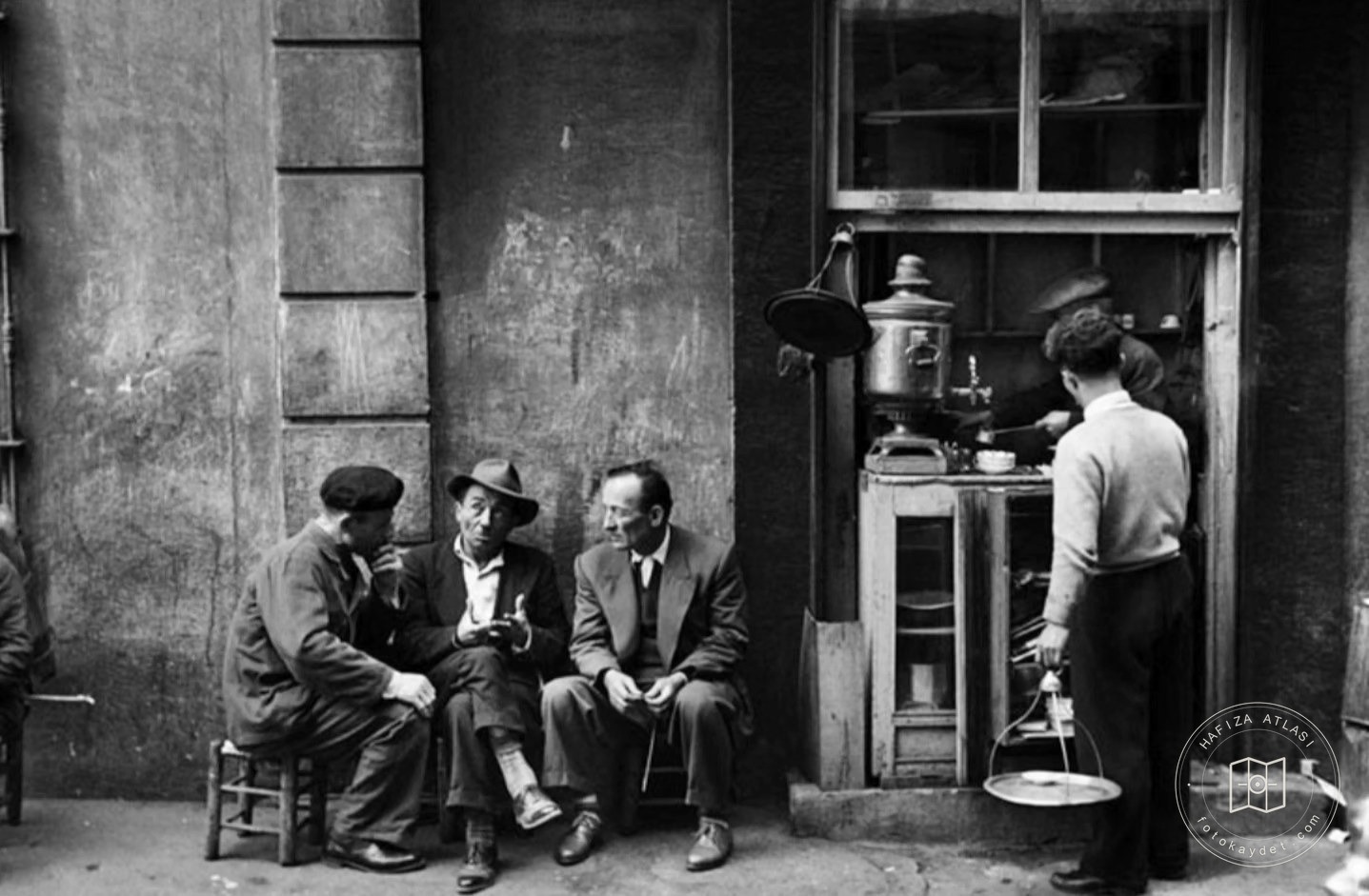 Beyoğlu Hacopulos Pasajı, 1958