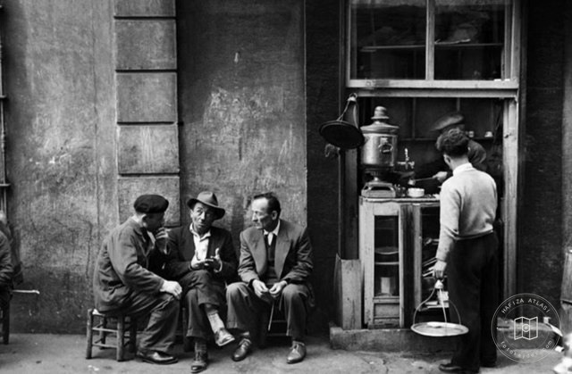 Beyoğlu Hacopulos Pasajı, 1958