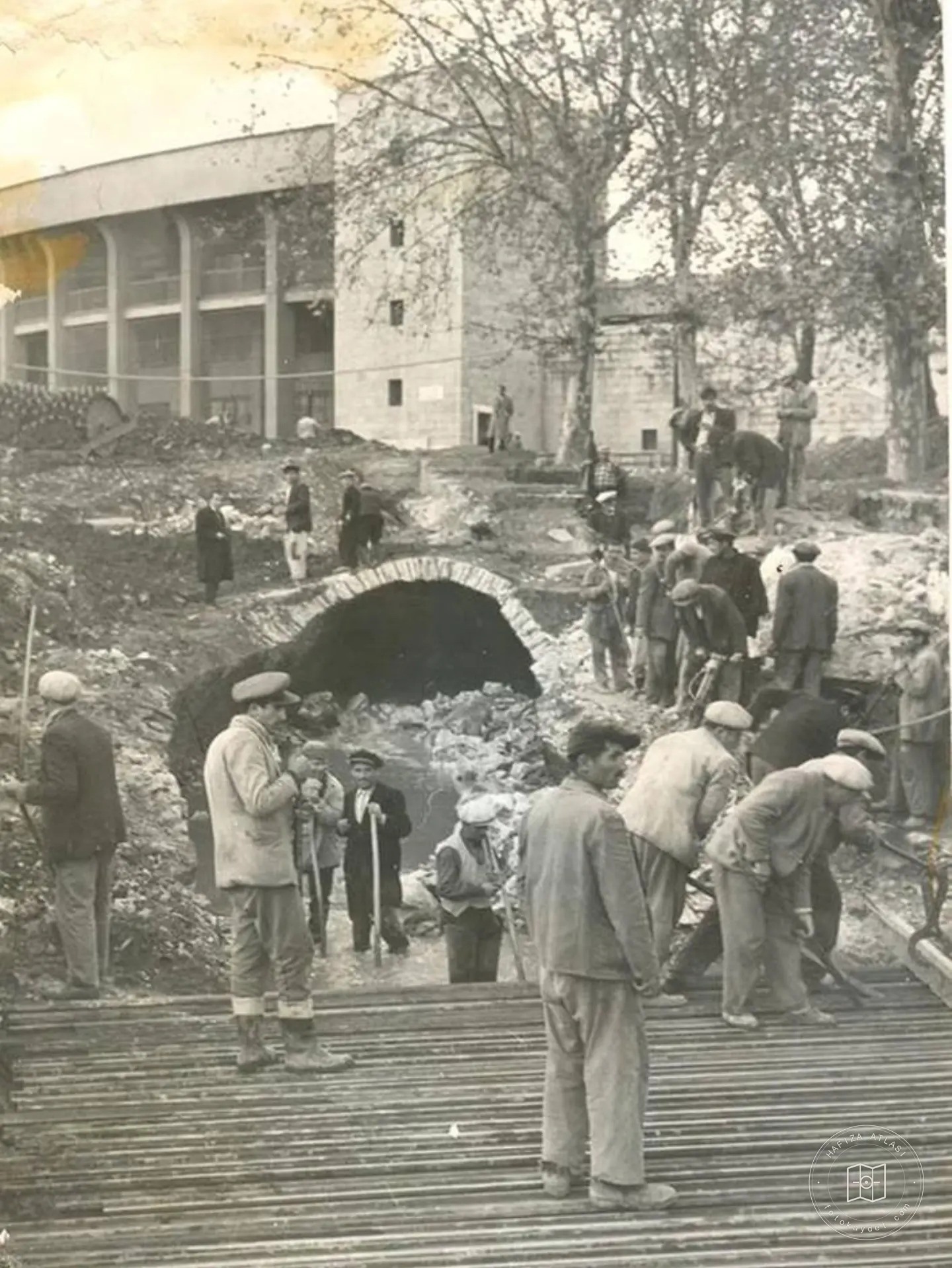 A tunnel uncovered during roadworks in Dolmabahçe, 1959