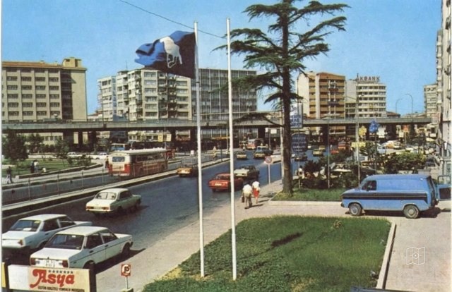 Mecidiyeköy, 1985