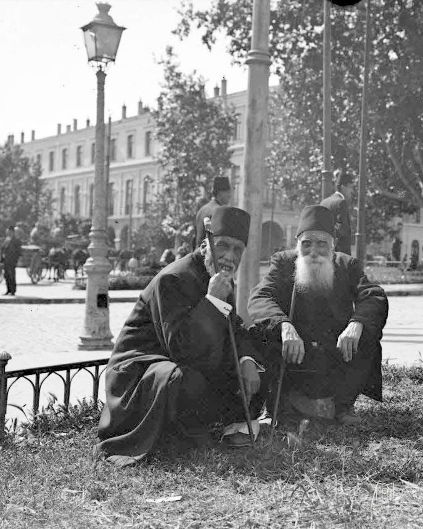 People in Istanbul, 1918