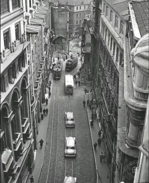 Bankalar Street, Karaköy, 1960