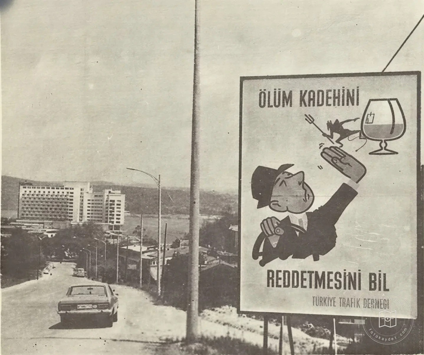 A road safety sign on Tarabya Hill, 1960s