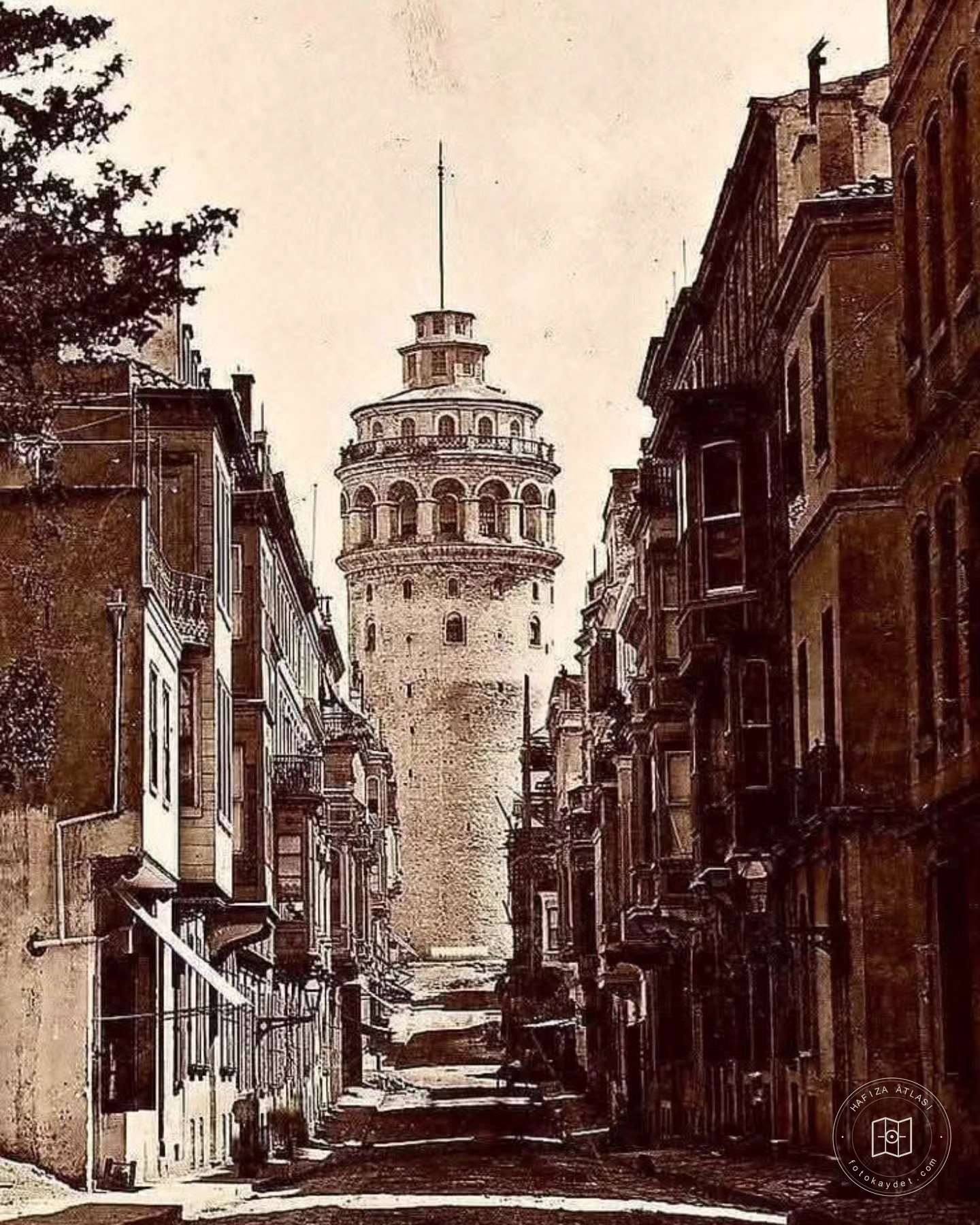 Galata Kulesi, 1902