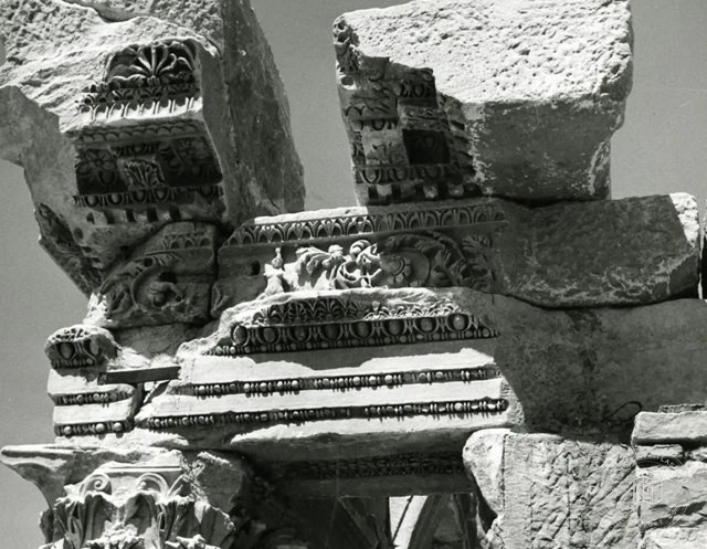 The statue of Artemis and women in the Ephesus Museum courtyard, 1962