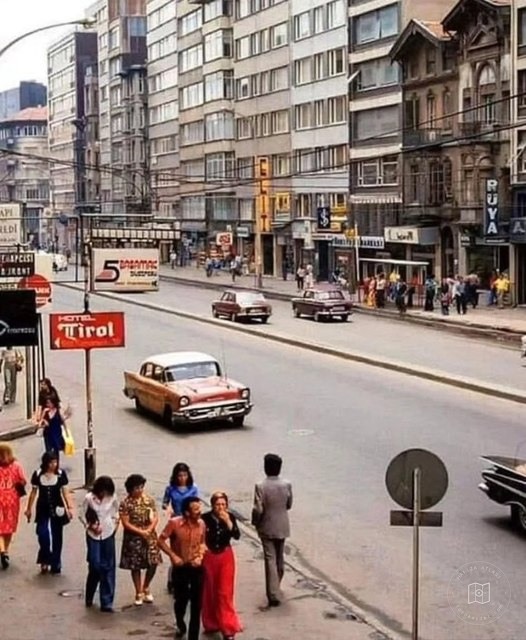 Şişli Halaskargazi Caddesi, 1970