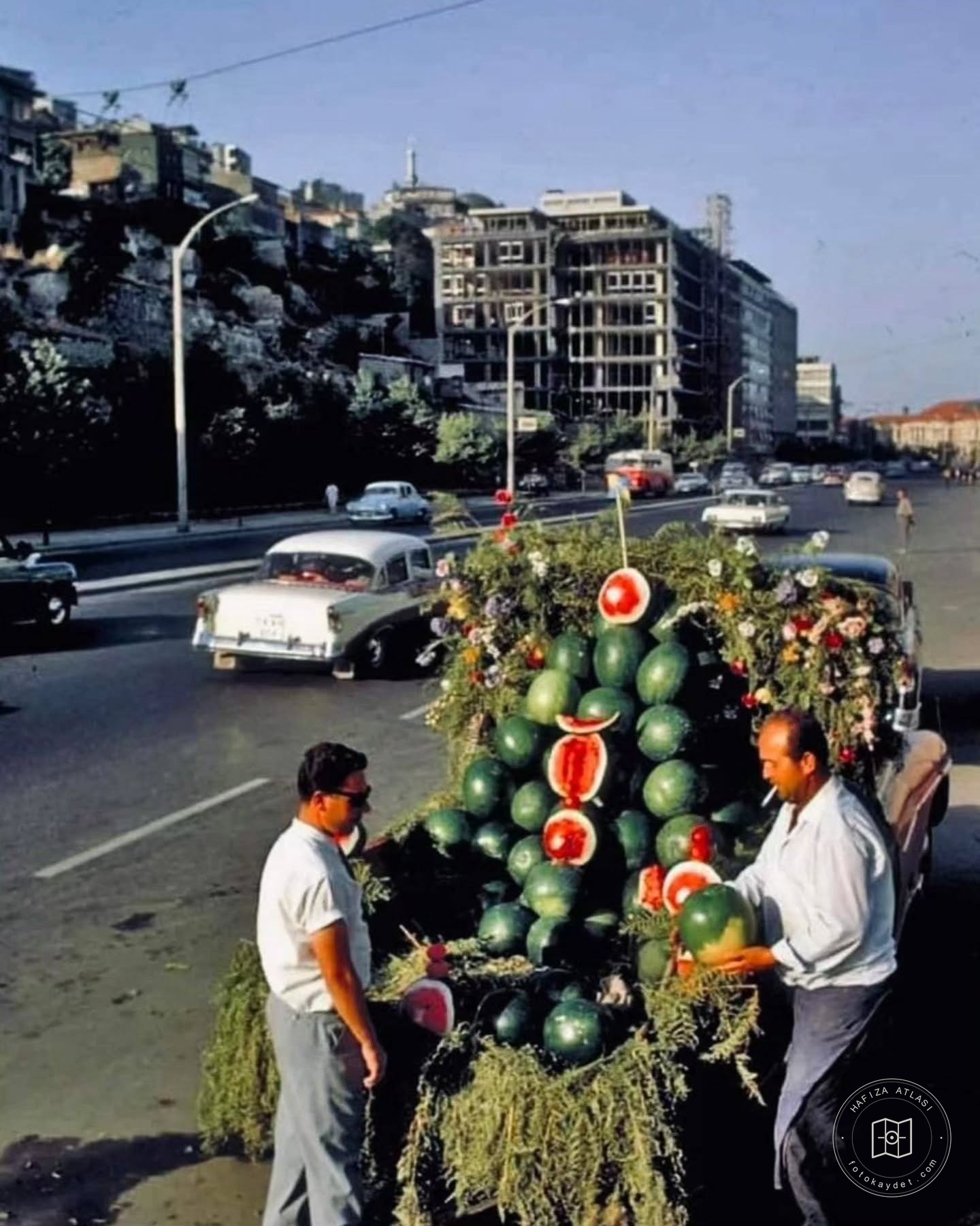 Street scenes in Istanbul, 1980–1990