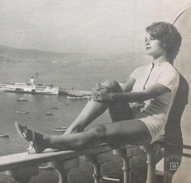 Hülya Koçyiğit Büyükada’da, 1966