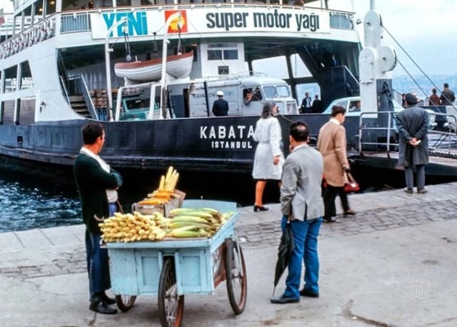 The car ferry pier in Üsküdar, 1988