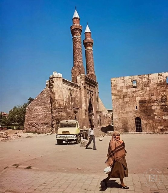 Sivas Gök Medrese, 1972