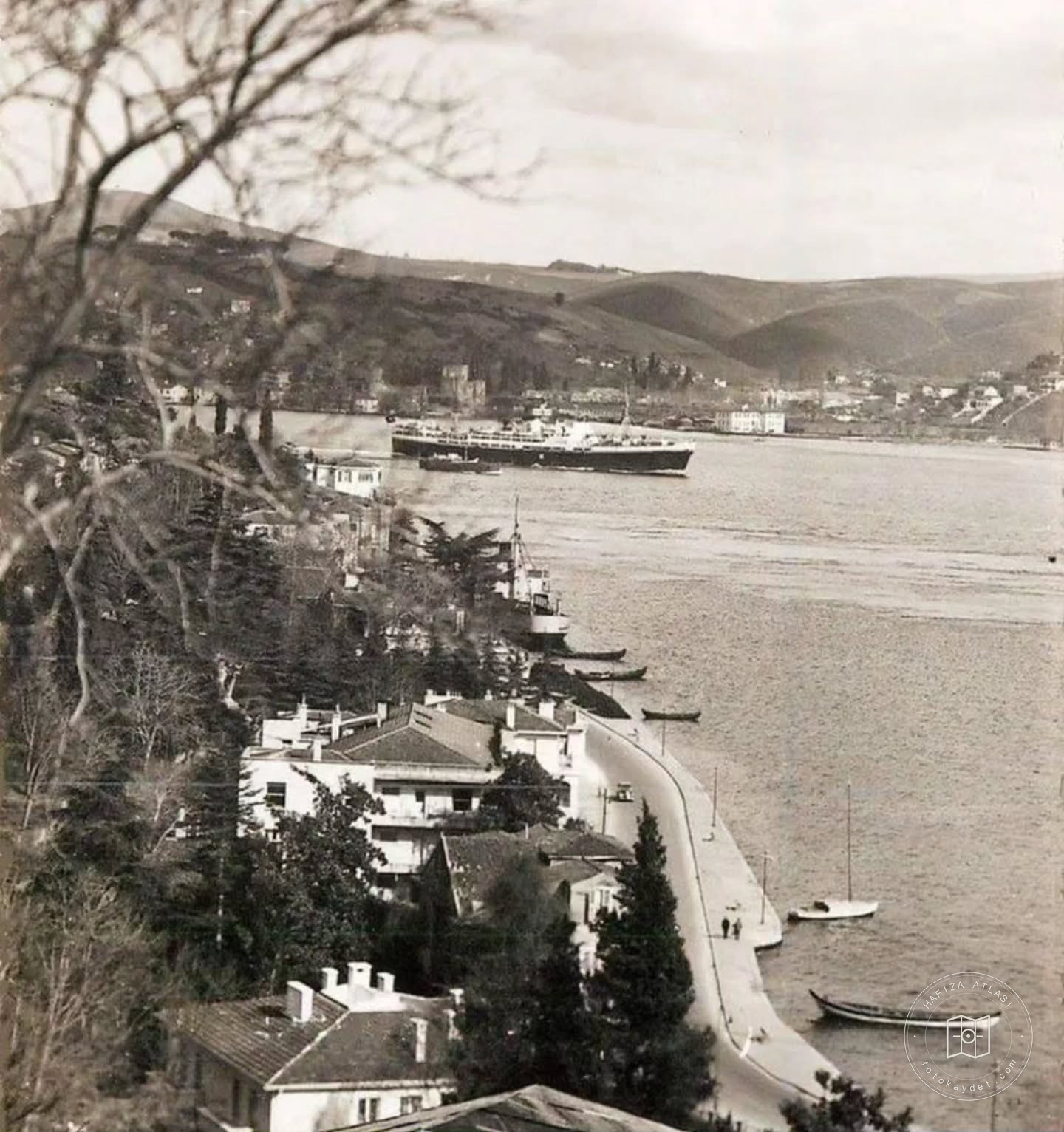 Bebek, 1942