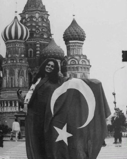 Türkan Şoray at the Moscow Film Festival, 1973