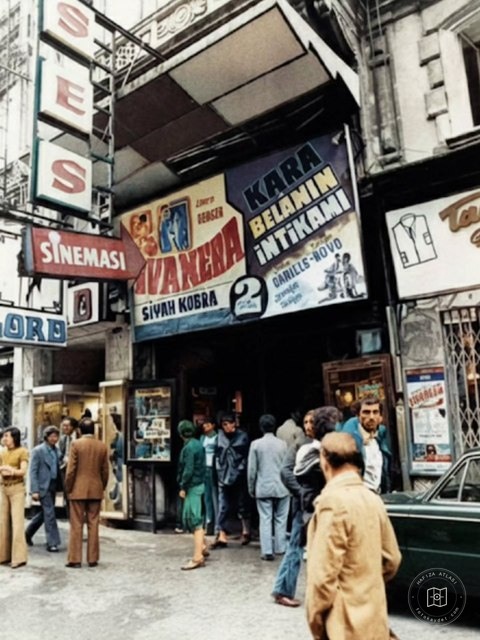 İstiklal Caddesi’nde Ses Sineması, 1975