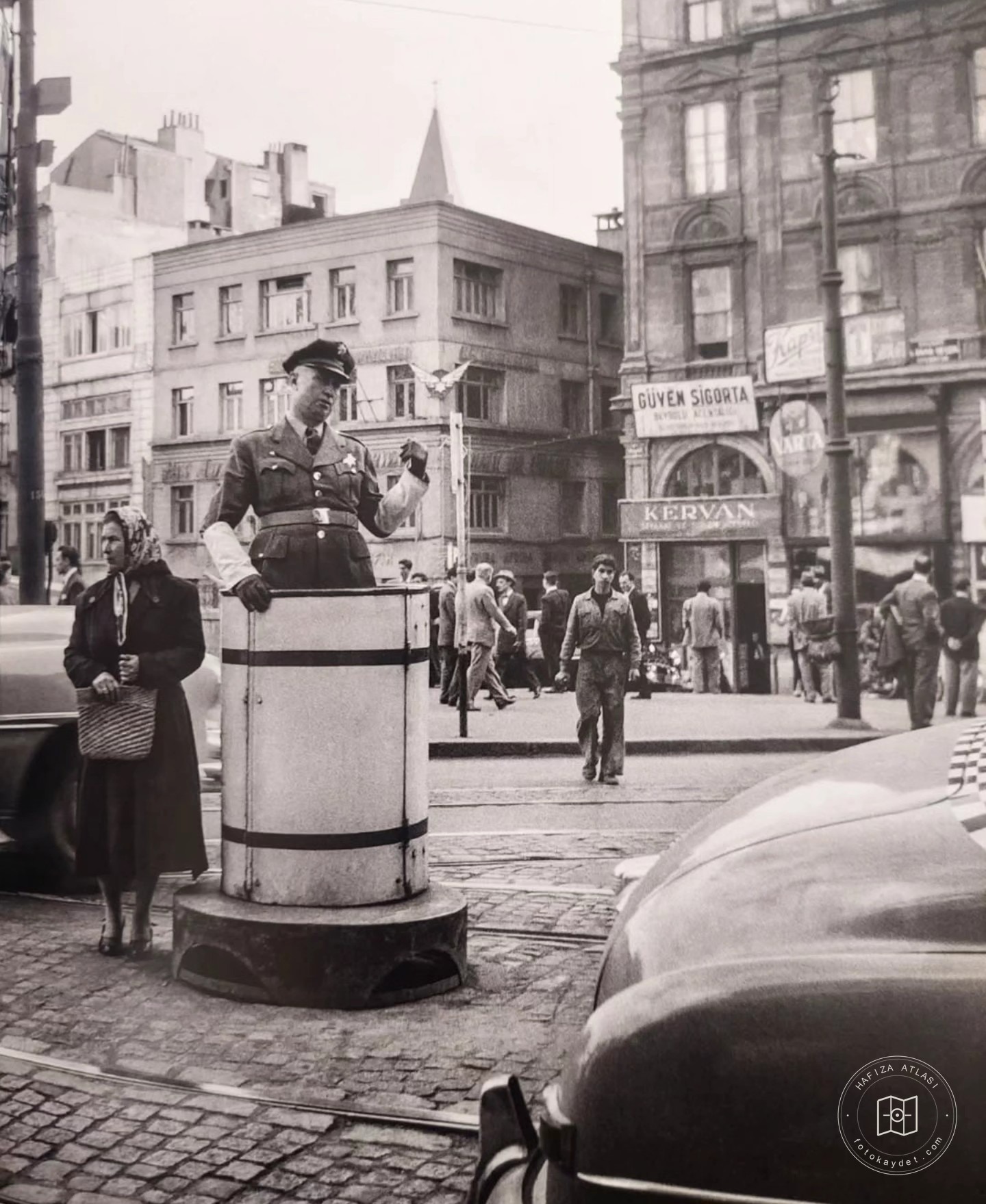 İstiklal Avenue, 1964