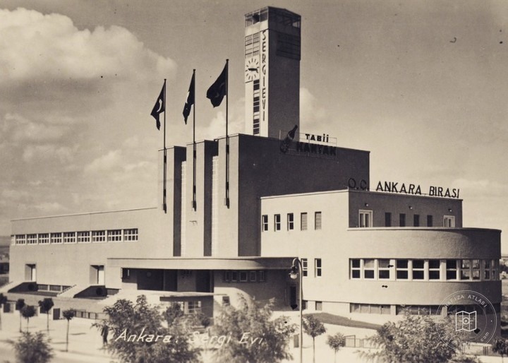 Ankara Sergi Evi, 1930’lar