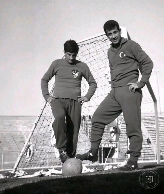 Can Bartu and Metin Oktay at the national team training camp, 1963