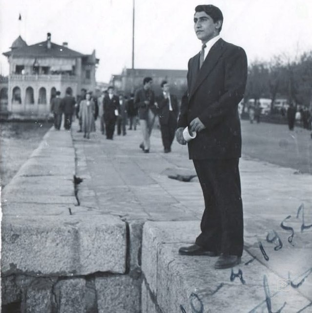 A man on the Kadıköy waterfront, 1952