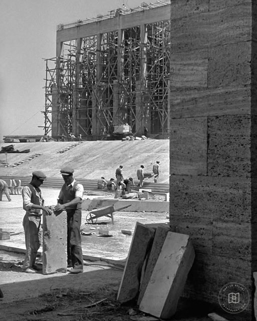 Anıtkabir inşaatında işçiler, 1947
