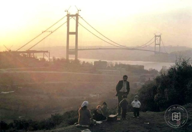 Beylerbeyi’nde Boğaziçi Köprüsü inşaatı, 1972